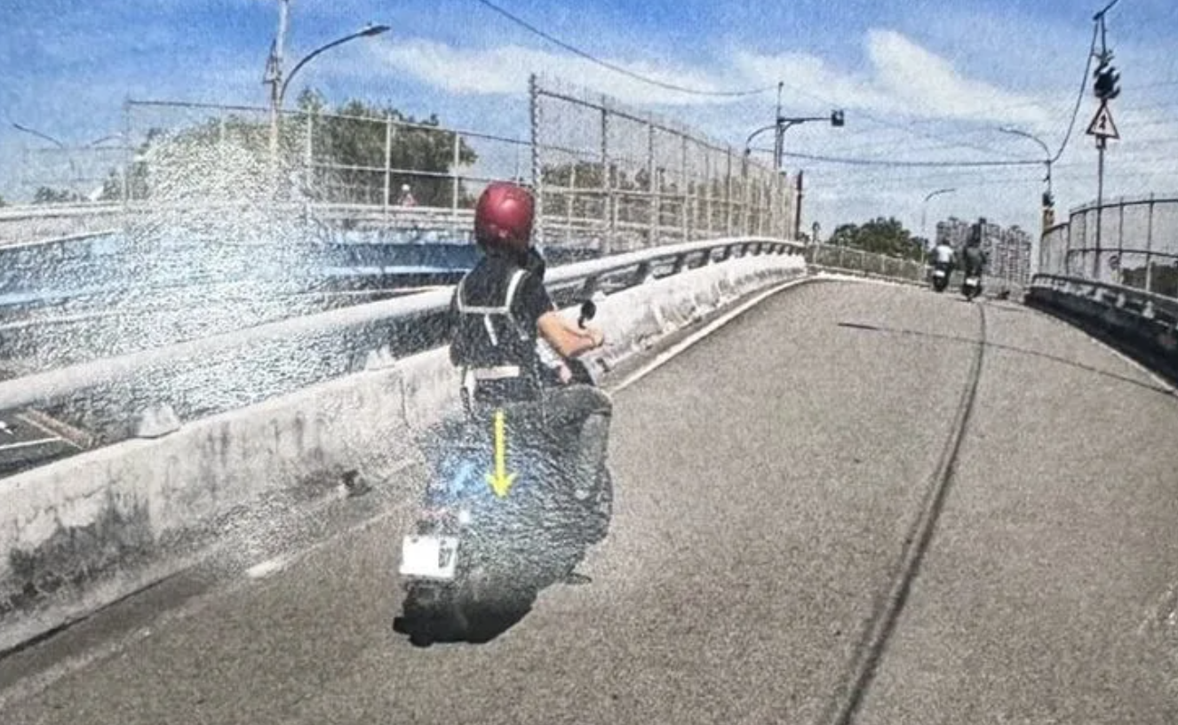 寶爸騎車載1歲半幼童遭開罰 網友熱議：法規與現實的兩難