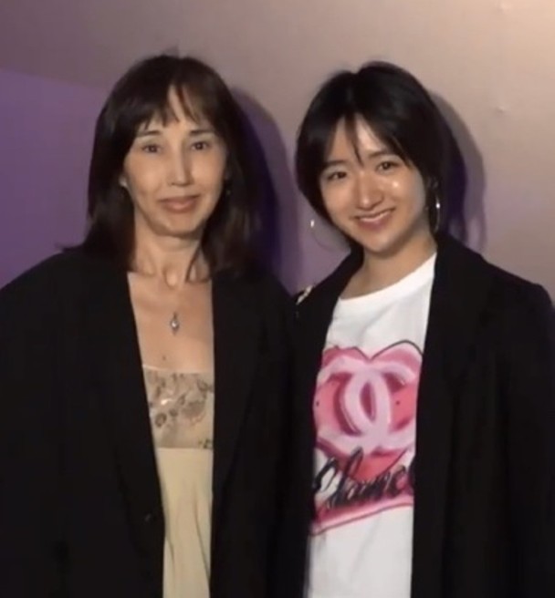 二度拒愛周星馳！ 消失30年「女神罕見現身」　模樣差太多「網驚認不出」