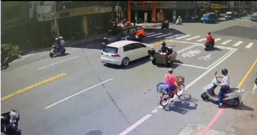 快訊／北市74歲翁「開BMW失控狂輾」連撞16車！多車變形碎裂「目前狀況曝光」