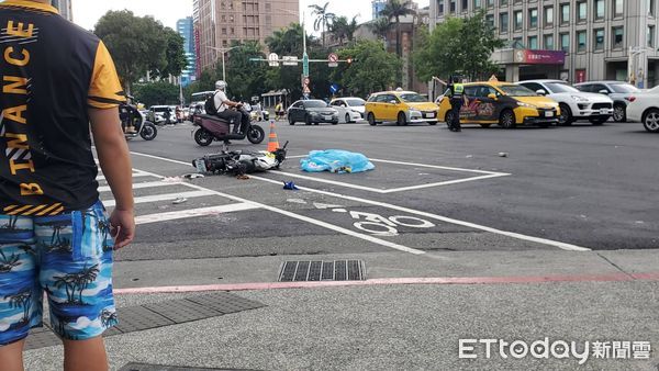 77歲駕駛連撞3車「輾斃19歲少女」！認了「早上身體有異狀」想逃被眾人拖下車