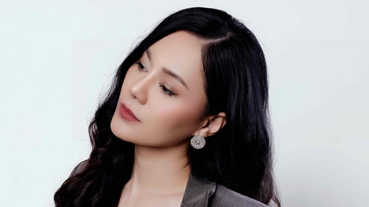 本土女星自爆「他那檔事成癮」：睡遍整路檳榔西施　連大20歲都不放過