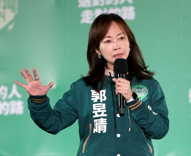 反應過度？郭昱晴「公審路人」大喊檢舉　本人出面「痛批太過頭了」