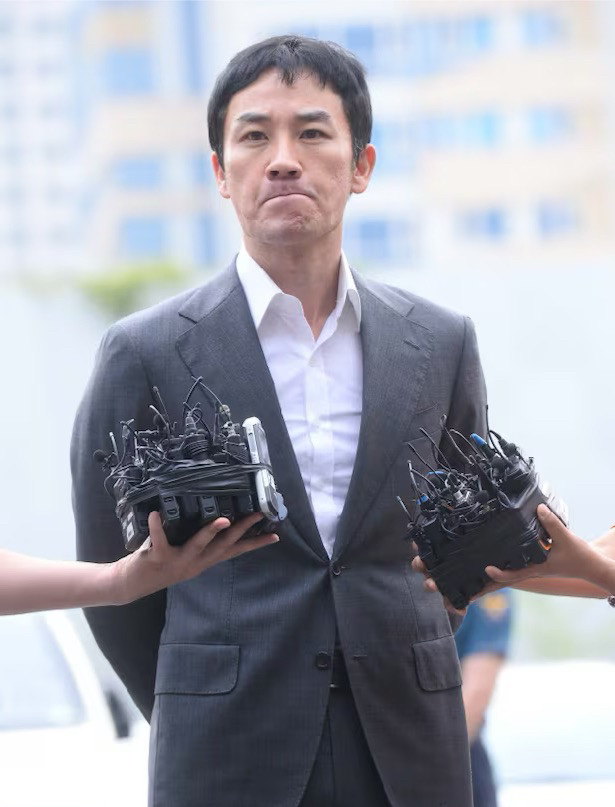 又一「愛家好男人」崩毀！51歲男星「被爆買春偷吃」妻崩潰流產　竟大度原諒尪「復出被嗆爆」 　　