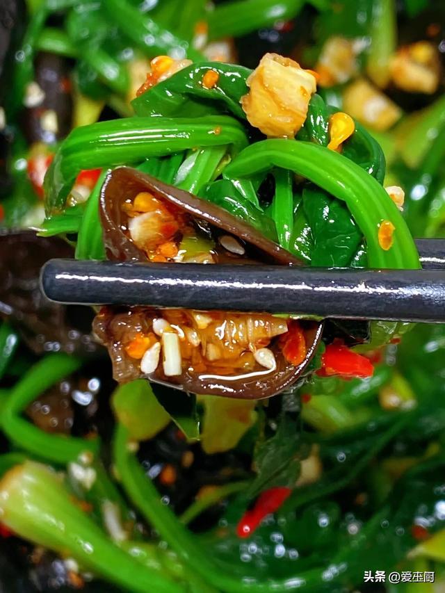 不想一年身體賭！夏天越熱，「這4種排毒菜」越要多吃　 