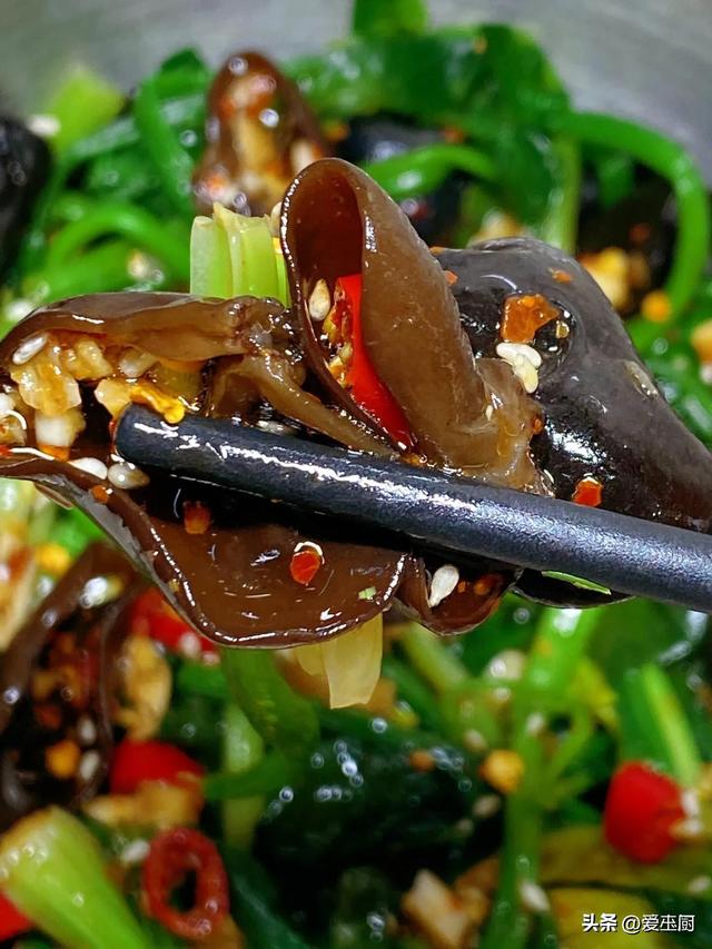 不想一年身體賭！夏天越熱，「這4種排毒菜」越要多吃　 