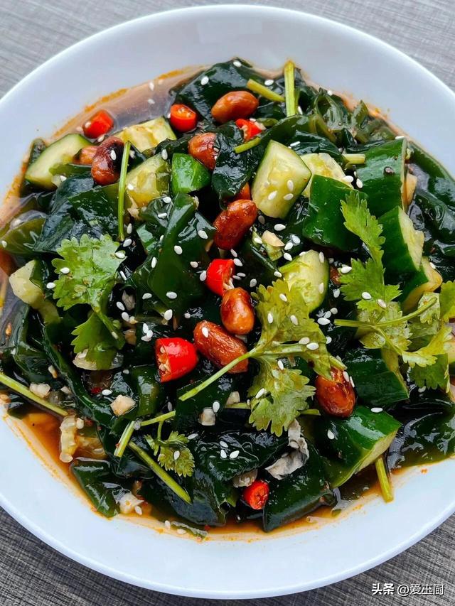 不想一年身體賭！夏天越熱，「這4種排毒菜」越要多吃　 