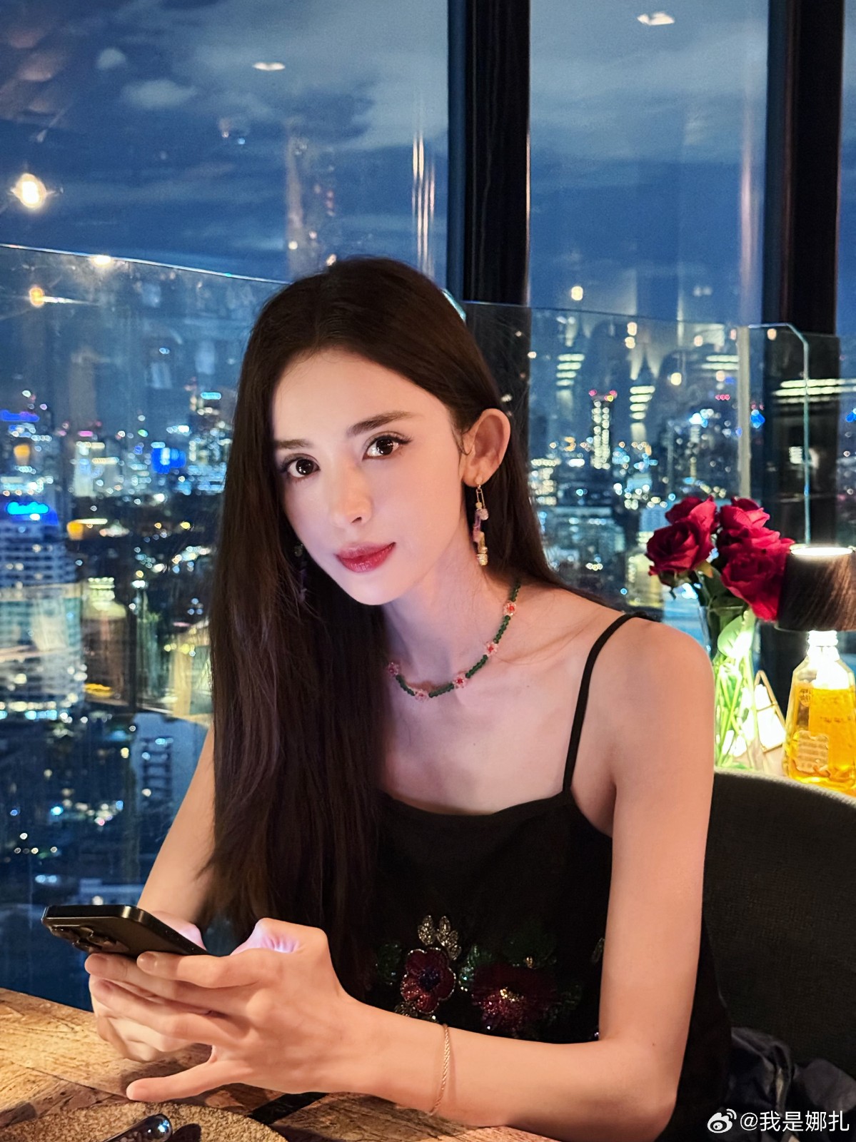被封人間維納斯！超美頂級女星「打扮清涼被巧遇」　一看「暴瘦成皮包骨」消瘦狀態引擔憂