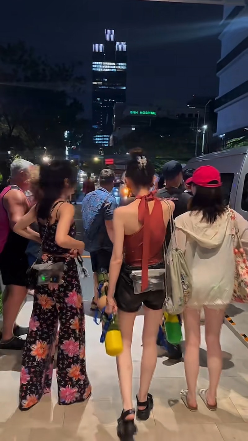 被封人間維納斯！超美頂級女星「打扮清涼被巧遇」　一看「暴瘦成皮包骨」消瘦狀態引擔憂