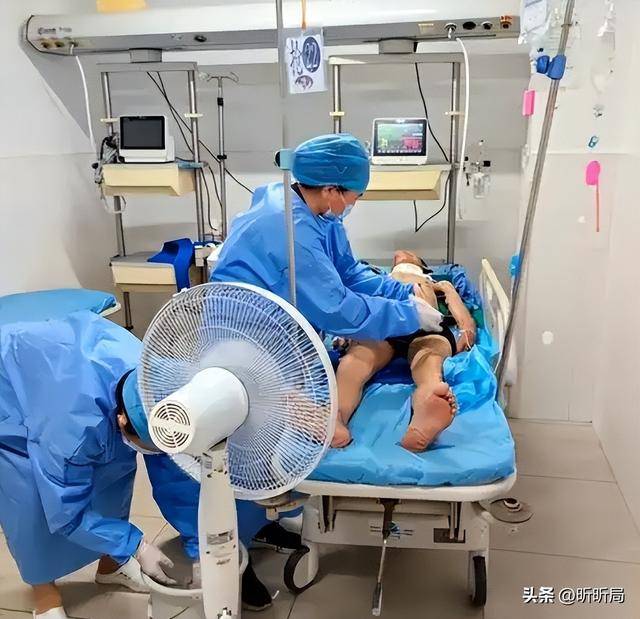 活活在車上熱死！男子「錯失逃生機會」過程曝光　醫生驚「內臟被蒸熟」：20分鐘就喪命