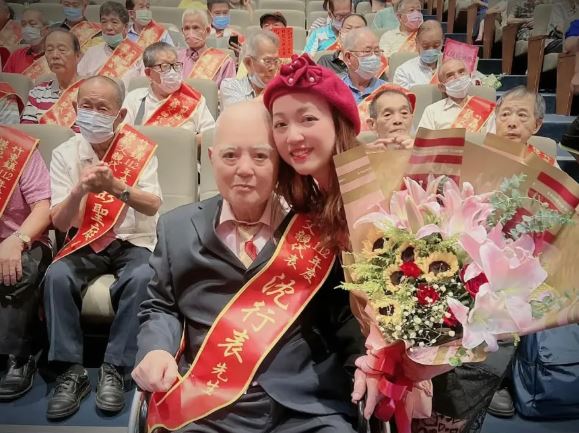 功德圓滿了！台語歌后「悲曝他離世」享壽95歲　淚喊：去當快樂的神仙吧...