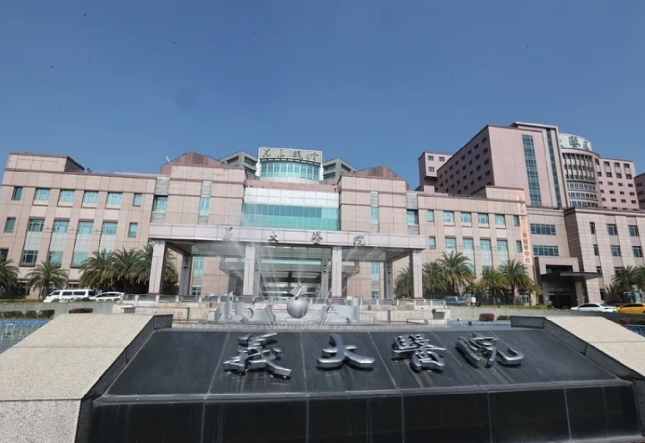 快訊／墾丁員工旅遊「7人中毒」緊急送醫　凱薩大飯店回應了