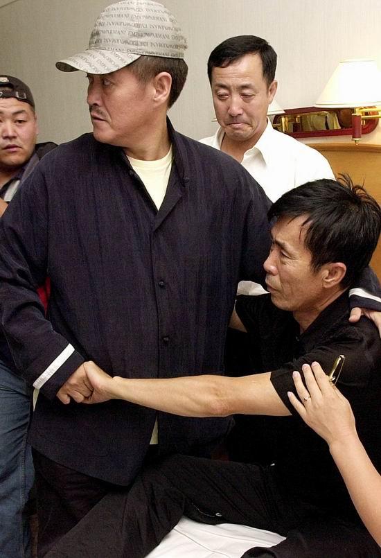 小三、元配共侍一夫！戲劇界大咖「80歲又迎第三春」　「新歡曝光」網罵翻：她死得不值得