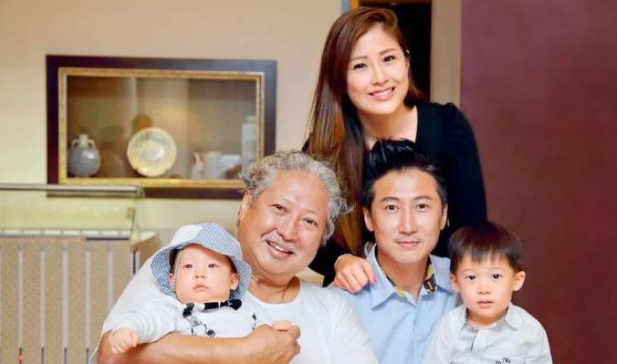 驚傳13年婚變！演藝大哥兒媳爆「一后戰三王」極樂通宵　她本人急解釋了