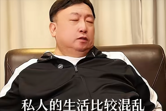 去世4年了！吳孟達被爆「同時照顧3任太太」直到病逝　王晶無奈嘆：「都是他自己造成的...」