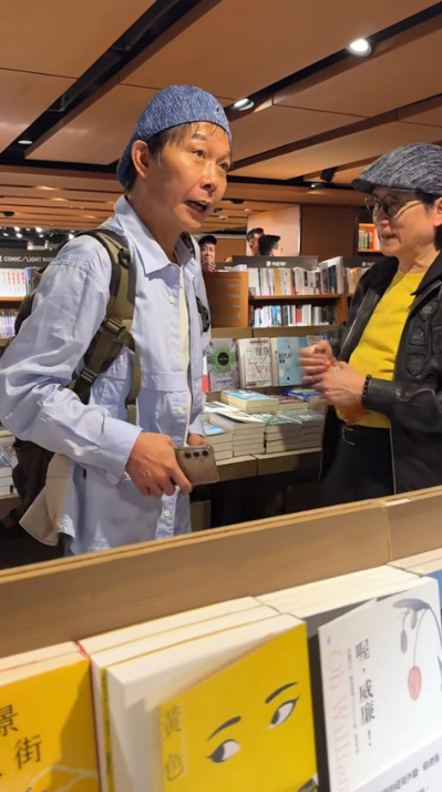 暴瘦20kg！書店偶遇「62歲武打男神」大變樣　近況曝光「一器官出問題」：斷崖式衰老