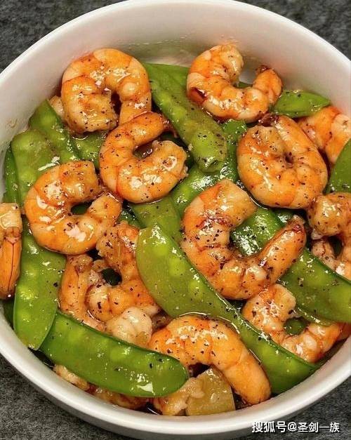 年紀大了要「養骨」！別只會喝牛奶「快吃這8樣高鈣食物」