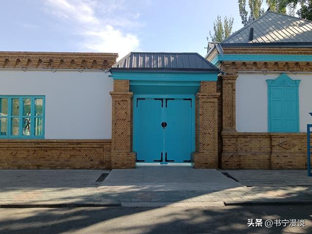 奉養父母不能等！大咖男星「砸千萬打造孝親豪宅」　「佔地千坪像宮殿」網驚呼：太美了