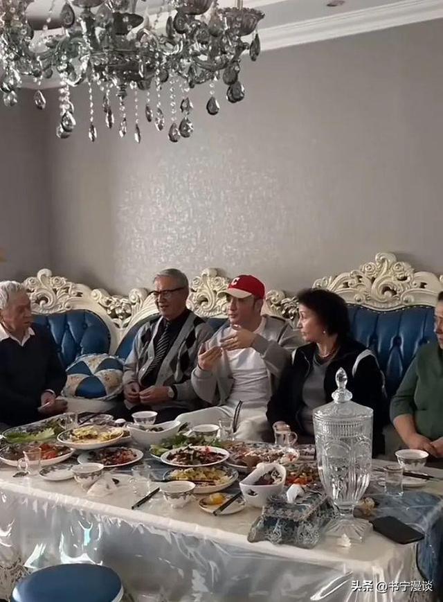 奉養父母不能等！大咖男星「砸千萬打造孝親豪宅」　「佔地千坪像宮殿」網驚呼：太美了