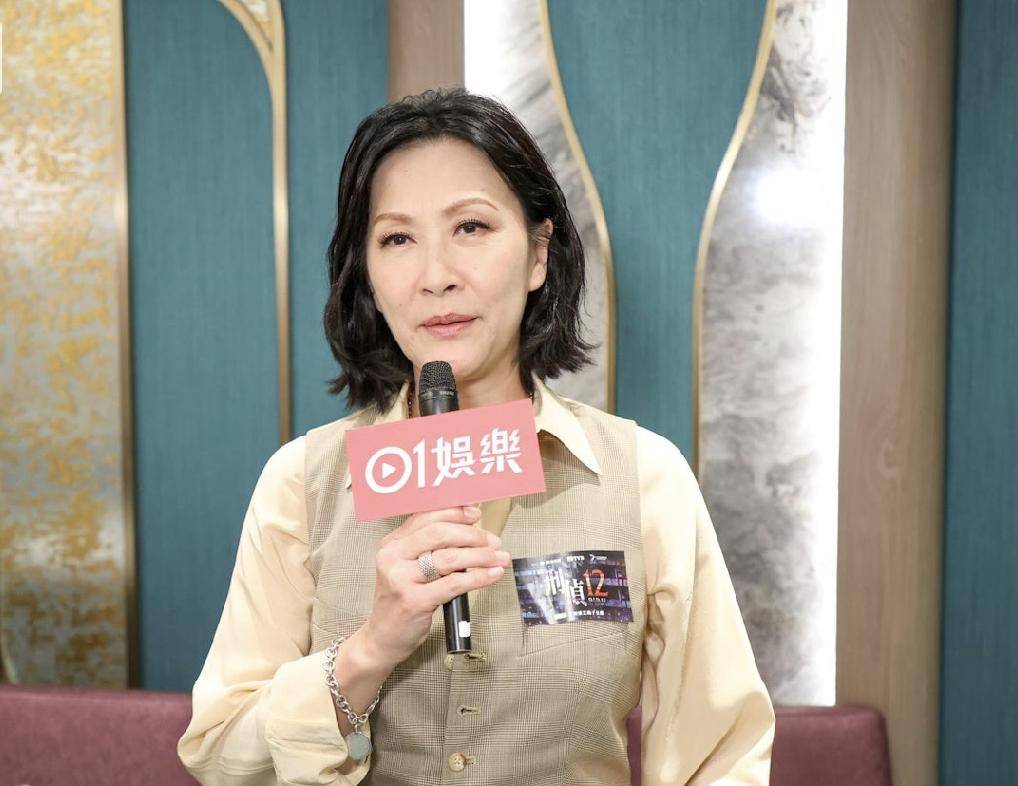 淡出演藝圈7年！55歲女星「驚喜現身客串」氣質優雅　近況曝光「轉行當老師」：已拿博士學位