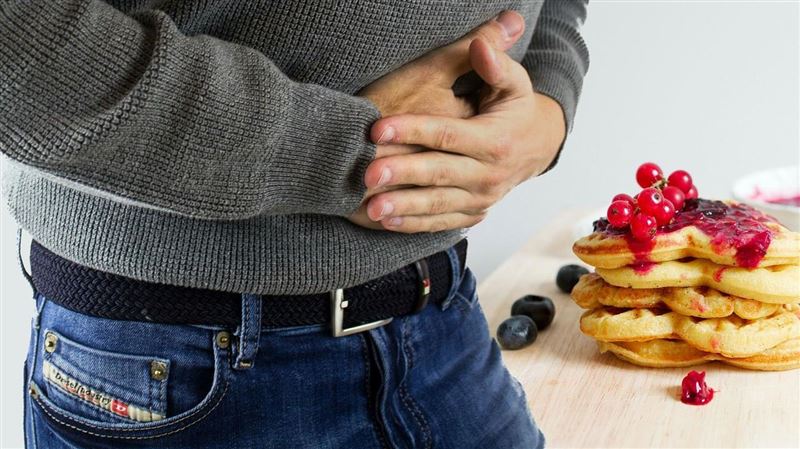 才30多歲確診「大腸癌末期」！醫師提醒「3食物別吃」平日太常碰到