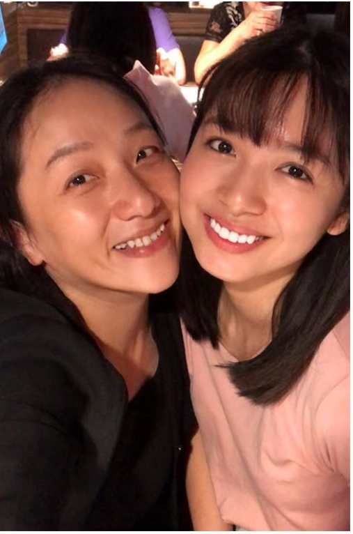 沒人認出她！牛肉麵店員「竟是知名女星」　「素顏穿制服」認了無戲可拍...