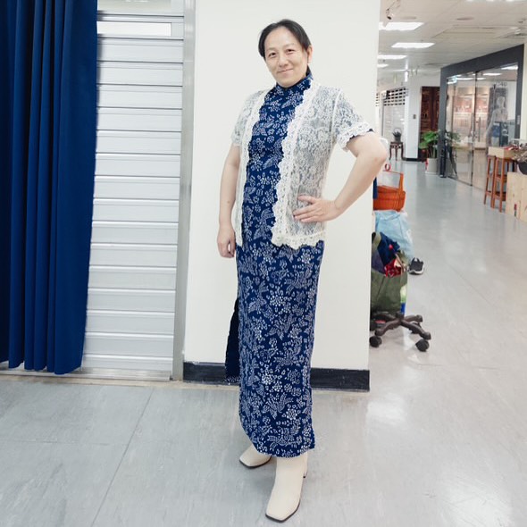 沒人認出她！牛肉麵店員「竟是知名女星」　「素顏穿制服」認了無戲可拍...