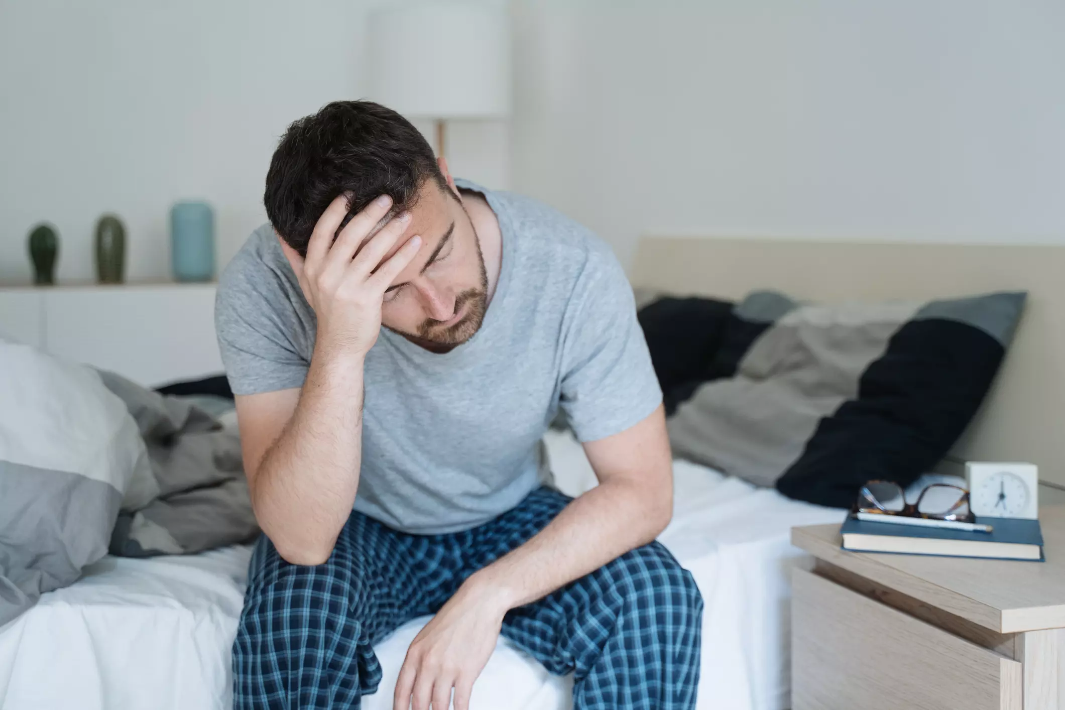 35歲男狂喊累「全身好痠痛」！醫生示警「1病毒釀禍」恐罹癌