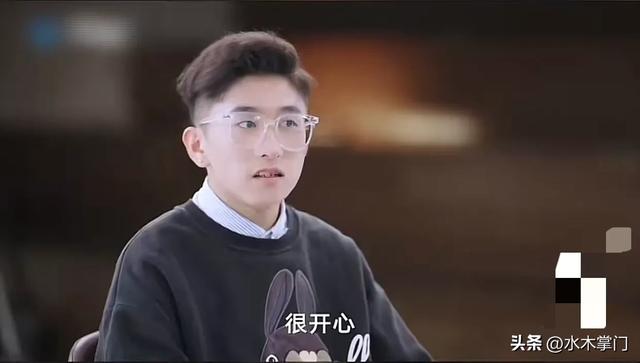 被罵忘恩負義！他要求「執行父親死刑」還拒領骨灰　事後他卻笑了：「媽，我為妳報仇了」