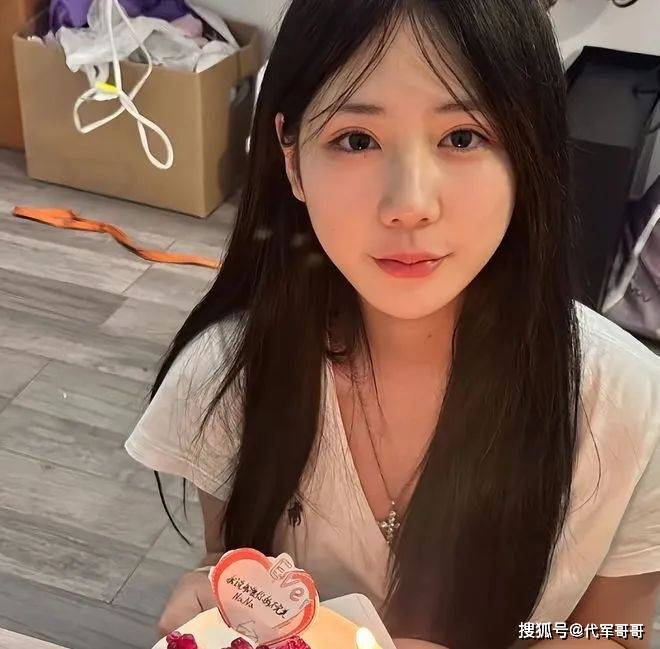 震驚！美女名人「驚傳跳樓輕生過世」　友人崩潰曝「生前已有跡象...」