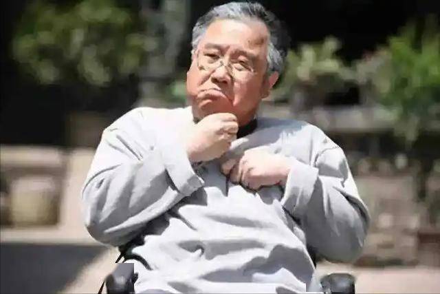 在家突發腦梗！「黃金5分鐘自救法」必須早知道　關鍵時刻能救命