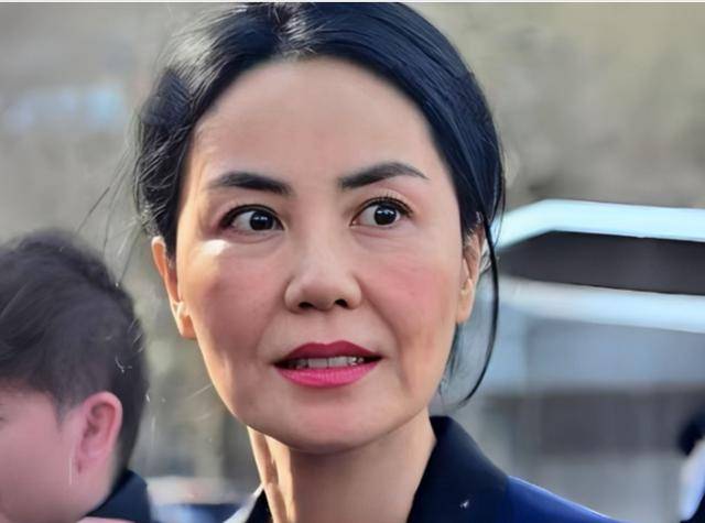 一群凍齡女神！關掉濾鏡後「全場鴉雀無聲」　嚇壞「像骷髏忍了」：但這個真忍不了