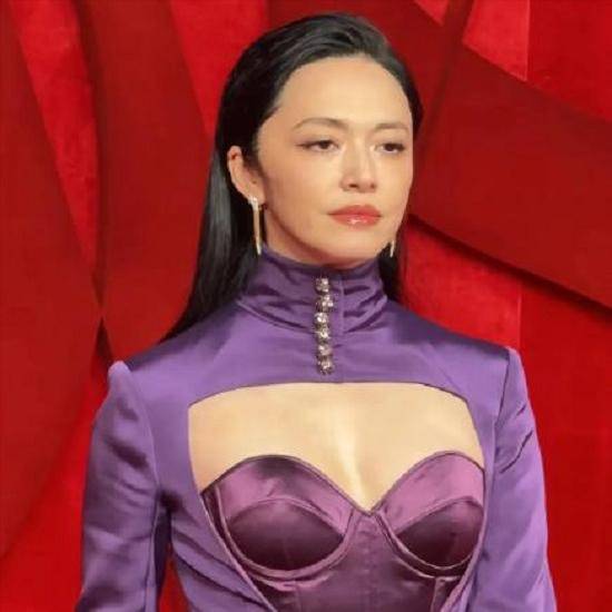 一群凍齡女神！關掉濾鏡後「全場鴉雀無聲」　嚇壞「像骷髏忍了」：但這個真忍不了
