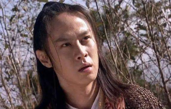 不甩豪門棄婦標籤！絕美女星「歡慶37歲生日」牽手新男友　不嫁豪門「1細節成人生贏家」