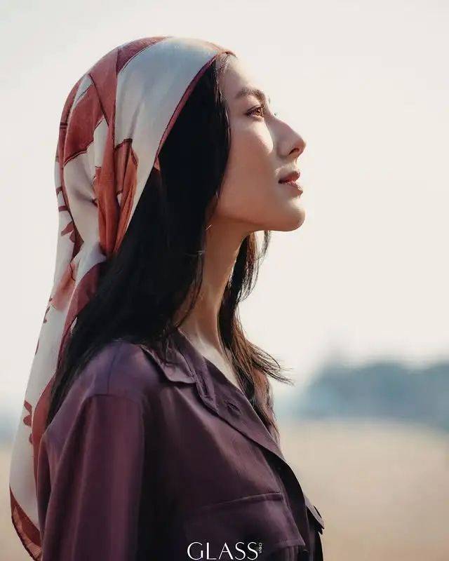 不甩豪門棄婦標籤！絕美女星「歡慶37歲生日」牽手新男友　不嫁豪門「1細節成人生贏家」