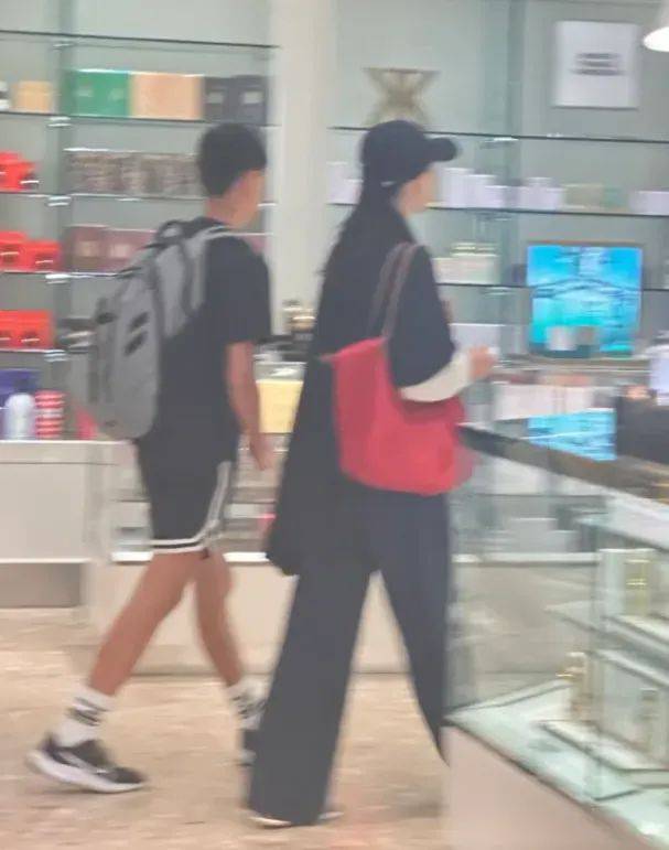 不甩豪門棄婦標籤！絕美女星「歡慶37歲生日」牽手新男友　不嫁豪門「1細節成人生贏家」