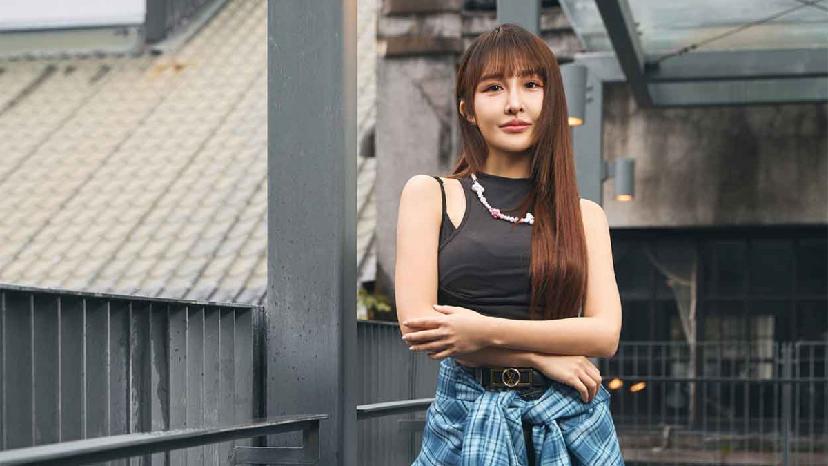 才傳好消息！知名女歌手驚爆「遭銀行提告求償百萬」　他「3線索曝身分」：名聲早傳開