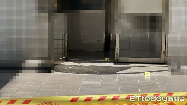 捧神主牌招魂！彭振聲妻「樓梯間留2樣東西」跳樓身亡　家屬一看痛哭失聲