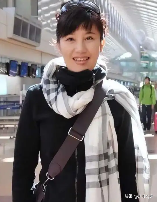 當年下嫁窮小子！大咖女星悲曝「失去3孩子」　隱退多年「終於再當媽」一家三口曝