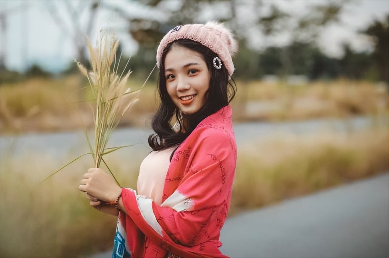和閨蜜夫妻出遊！閨蜜懷孕不慎落水「竟是老公跳下去救人」　我去後車廂拿乾衣服「一打開崩潰了」