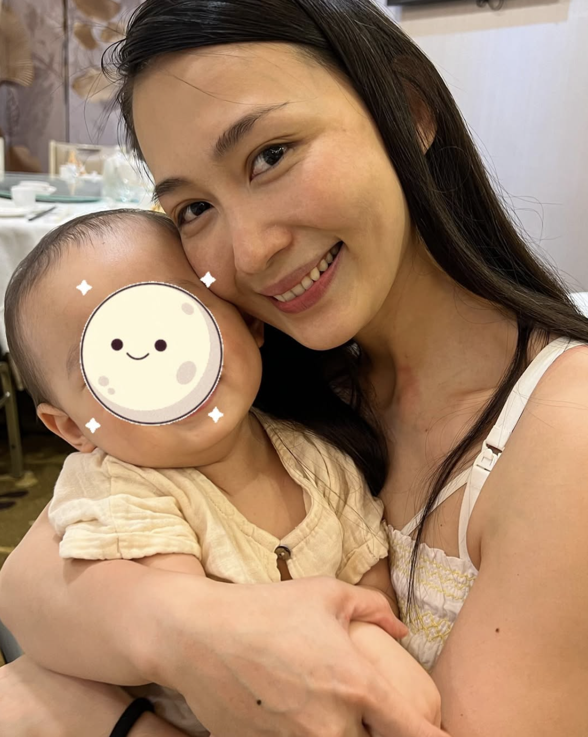 淡出10年！嫩模始祖「低調結婚生子」婚宴畫面曝光　「神秘老公」首度曝光：太相配了