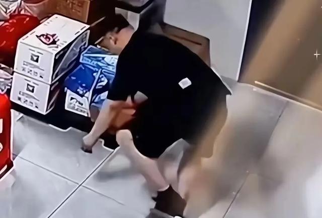 28歲老闆不菸少酒！無預警倒下「2天後才發現」　死因曝光「知情人嚇壞」：一年健檢兩次都正常