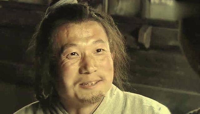 當紅時妻子癱瘓！資深男星「推掉工作照顧她」慘遭車撞　「悲慘現狀曝光」後悔：要有孩子就好了