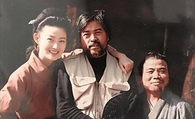 當紅時妻子癱瘓！資深男星「推掉工作照顧她」慘遭車撞　「悲慘現狀曝光」後悔：要有孩子就好了