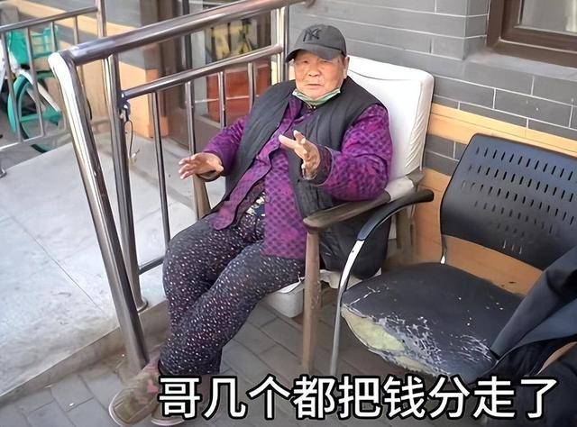 當紅時妻子癱瘓！資深男星「推掉工作照顧她」慘遭車撞　「悲慘現狀曝光」後悔：要有孩子就好了