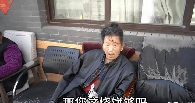 當紅時妻子癱瘓！資深男星「推掉工作照顧她」慘遭車撞　「悲慘現狀曝光」後悔：要有孩子就好了