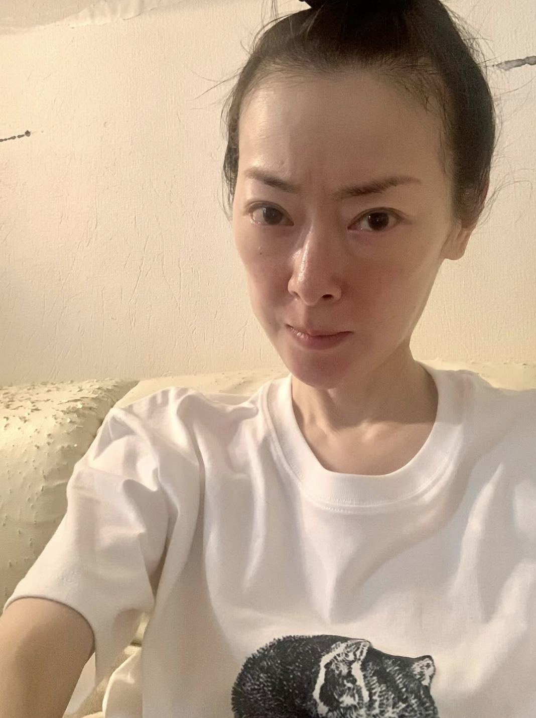 童星出道爆紅！驚傳她「陳屍家中多日」享年45歲　警方曝「腐敗到難辨認」：靠DNA鑑定
