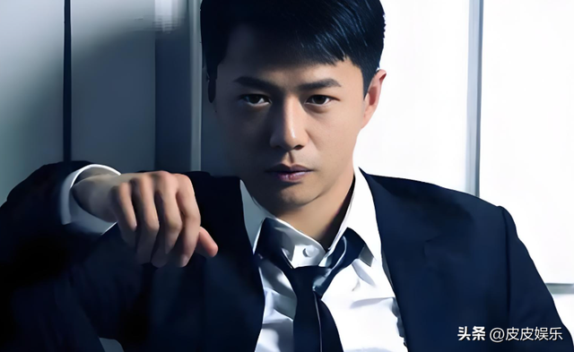螢幕硬漢「私下超寵妻」！當年假戲真做「追求她9年」　老婆一句怕痛「13年不生子」