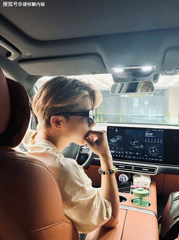 帥氣名人「驚傳車禍過世」！爸爸心碎證實：「不讓你邋遢上路...」