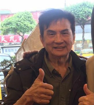 本土小生76歲癌逝！鄭進一悲痛「現身告別式」送兄弟最後一程　兒淚憶「他是最好的爸爸」