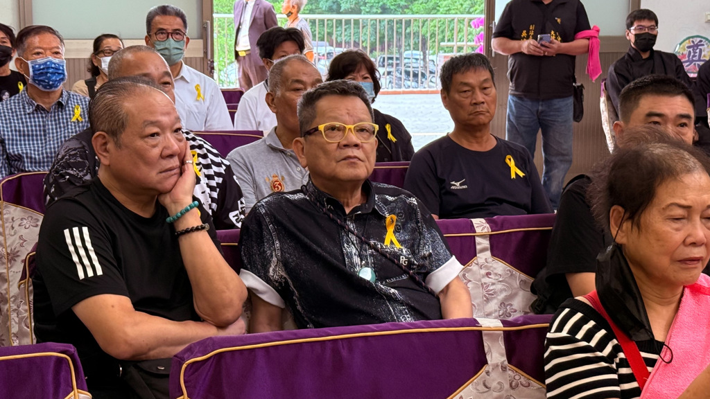 本土小生76歲癌逝！鄭進一悲痛「現身告別式」送兄弟最後一程　兒淚憶「他是最好的爸爸」